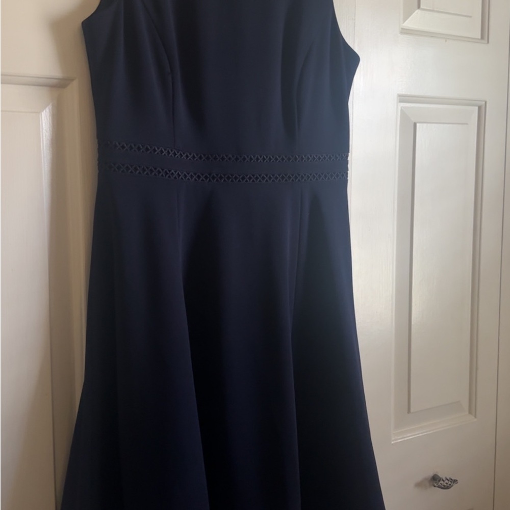 Elegant Navy Blue Sleeveless Dress